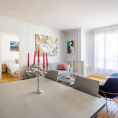 Veeve - Dreaming In The Daytime Apartment